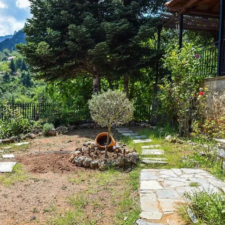 γήλοφος Ano Trikala
